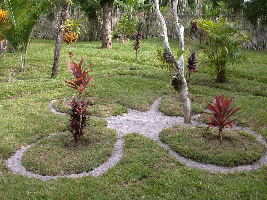 Le jardin à l'avant