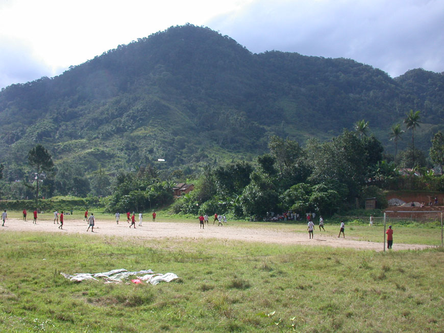 Terrain de foot du village
